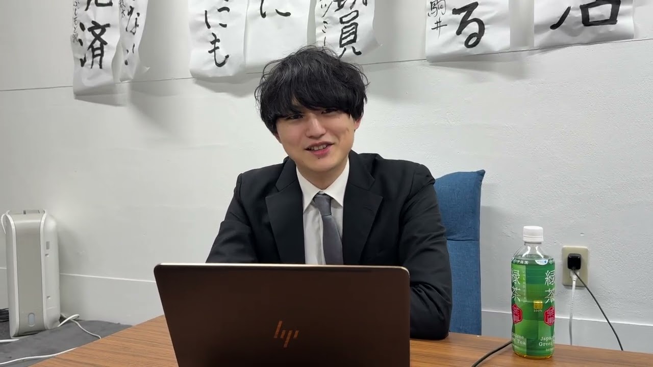 アイデア官僚によると、YouTuberは「サル」らしいです