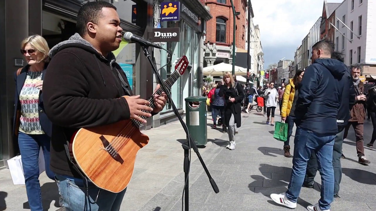 Fabio Rodrigues - Hymn For The Weekend (Coldplay)