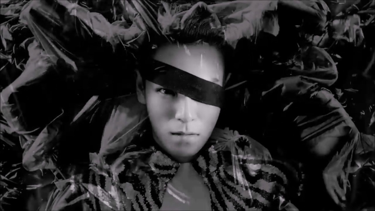 The entire Doom Dada mv but every time TOP says Doom Dada it gets faster