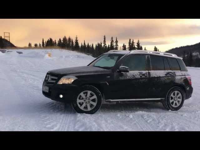 Mercedes-Benz GLK 220 CDI - Snow Drifting 