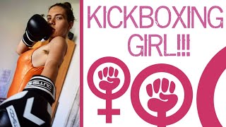 Laura shows off her kickboxing skills :) Kickboxing girl | Female kickboxing | Kick boxing girl