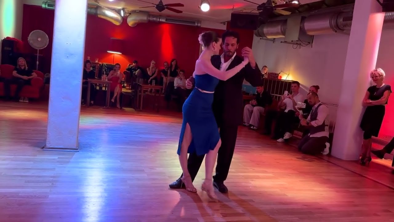 Demetrio Scafaria & Maude Andrey - Cotorrita de la Suerte - Aníbal Troilo