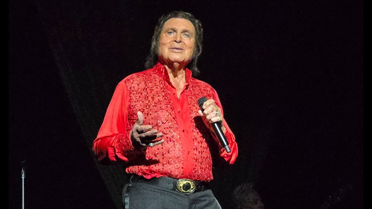 Engelbert Humperdinck A Chance To Be A Hero 2/22/26 Anaheim, CA City ...