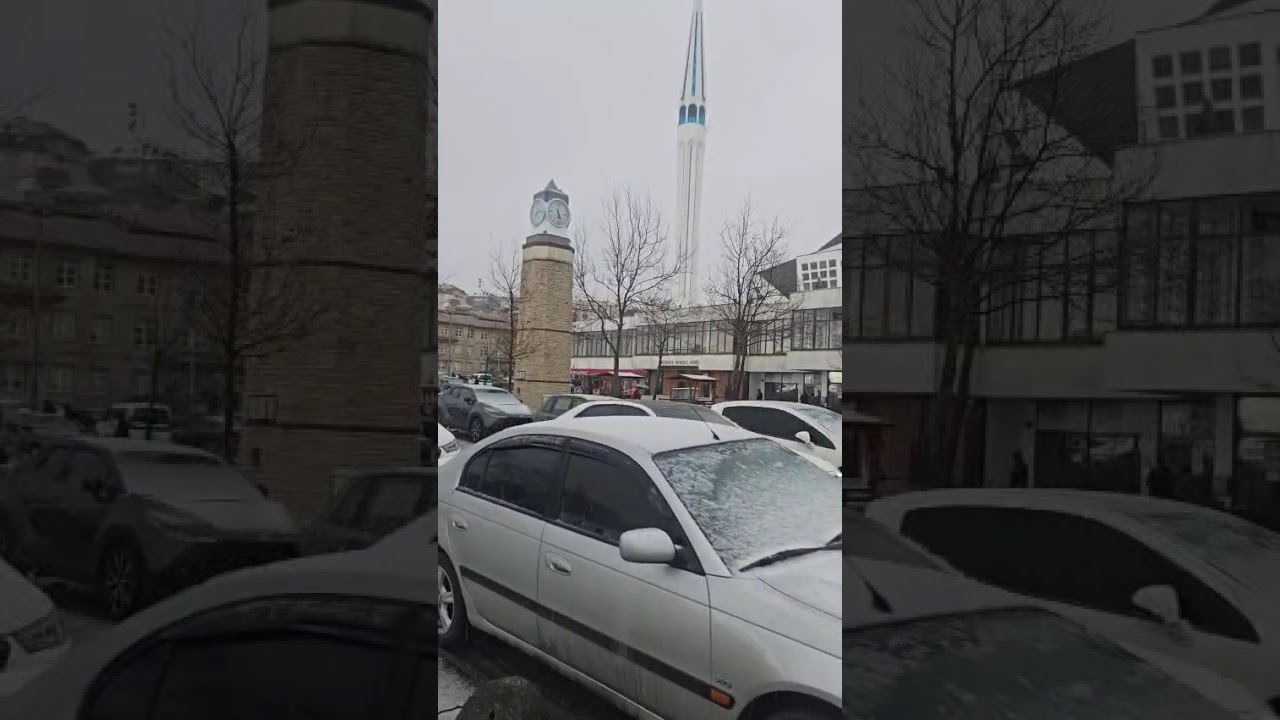 Akçakoca'da   kar yağışı.Büyük ama şirin olamayız 70'lerin Akçakocasını hatırlayan var mı?Erdem Bey🙏