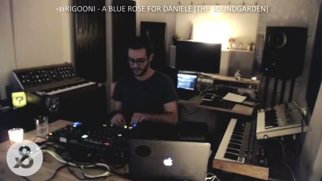 Khen playing RIGOONI   A Blue Rose For Daniele @ Echos
