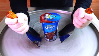 mini oreo chocolate ice cream rolls street food - ايسكريم رول على الصاج اوريو ميني شوكلت