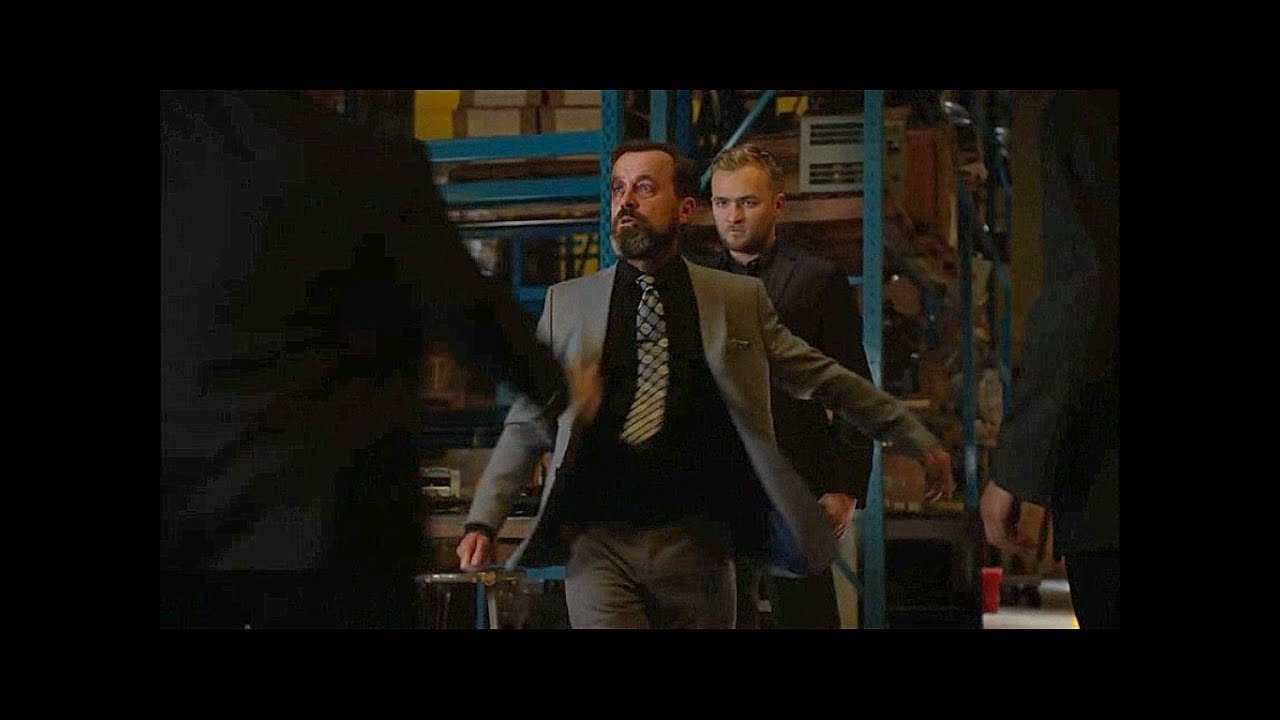 Anatoly trabaja en una misión encubierta de ARGUS - Diggle, Felicity -  ARROW 7X06