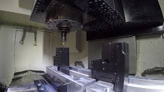 видео: Mazak VCS430: Фрезерование пластика (POM) 2 картинка: Mazak VCS430: Фрезерование пластика (POM) 2