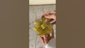How to Make a Puff Bow #howto #how #giftwrapping #gift #hacks #giftideas #diy #bow