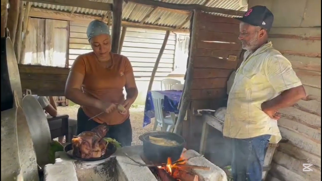 Calentando esté caco con plátano 🐷🍽️