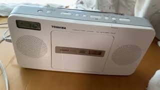 TOSHIBA CDラジオ TY-CR22