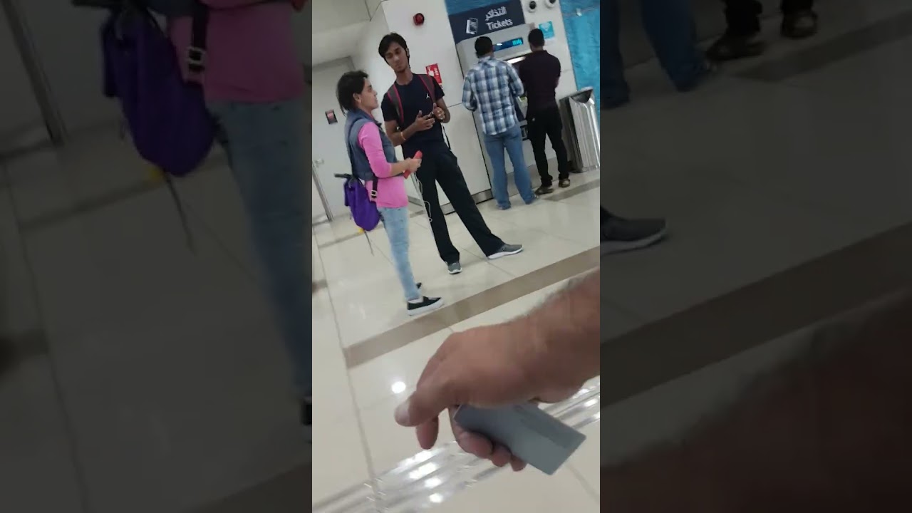 Dubai metro going back to home 