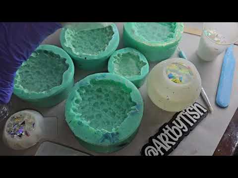 Matte Resin vs. Shiny Resin ?????????