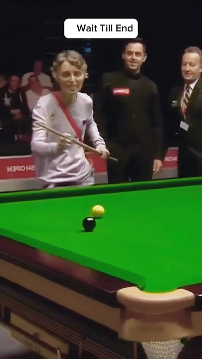 Ronnie O'Sullivan could do this 💖 A True fan moment 💖 Great gesture #ronnieosullivan #snooker