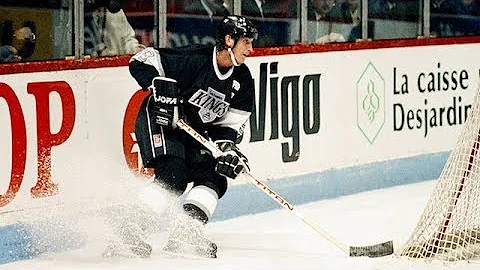 Luc Robitaille on Playing with Gretzky: I Couldn't...