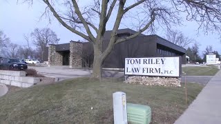Eastern Iowa attorneys weigh in on lawsuit against Des Moines Register