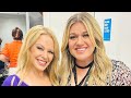 Kylie Minogue &amp; Kelly Clarkson meet at the TODAY Show (2023)