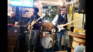 Life's a Bitch (Luther Allison) The Planets