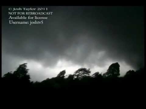 Tornado F5 Video, Very Close & Roaring Pass, April 27th 2011 Super Outbreak, Phil Campbell, AL