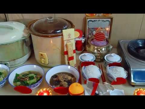 🏮灶王爷爷 灶王奶奶🏮观察每一家善恶，那月十二月廿十三日,上天言好事，下界保平安，回宫吉祥，小年糖瓜节年糕祭拜灶君希望上天不能说话多说好话大年正月初四日，迎接赵王回一家保平安新年快乐，家家户户回宫吉祥