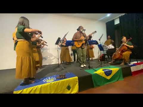 Medley das canções "Asa Branca" e "Eliza We", durante concerto da Orquestra Santo Antônio