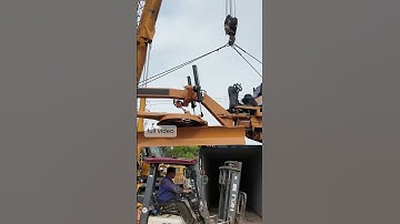 extraordinary skills of loading an excavator grader in to a 40foot container