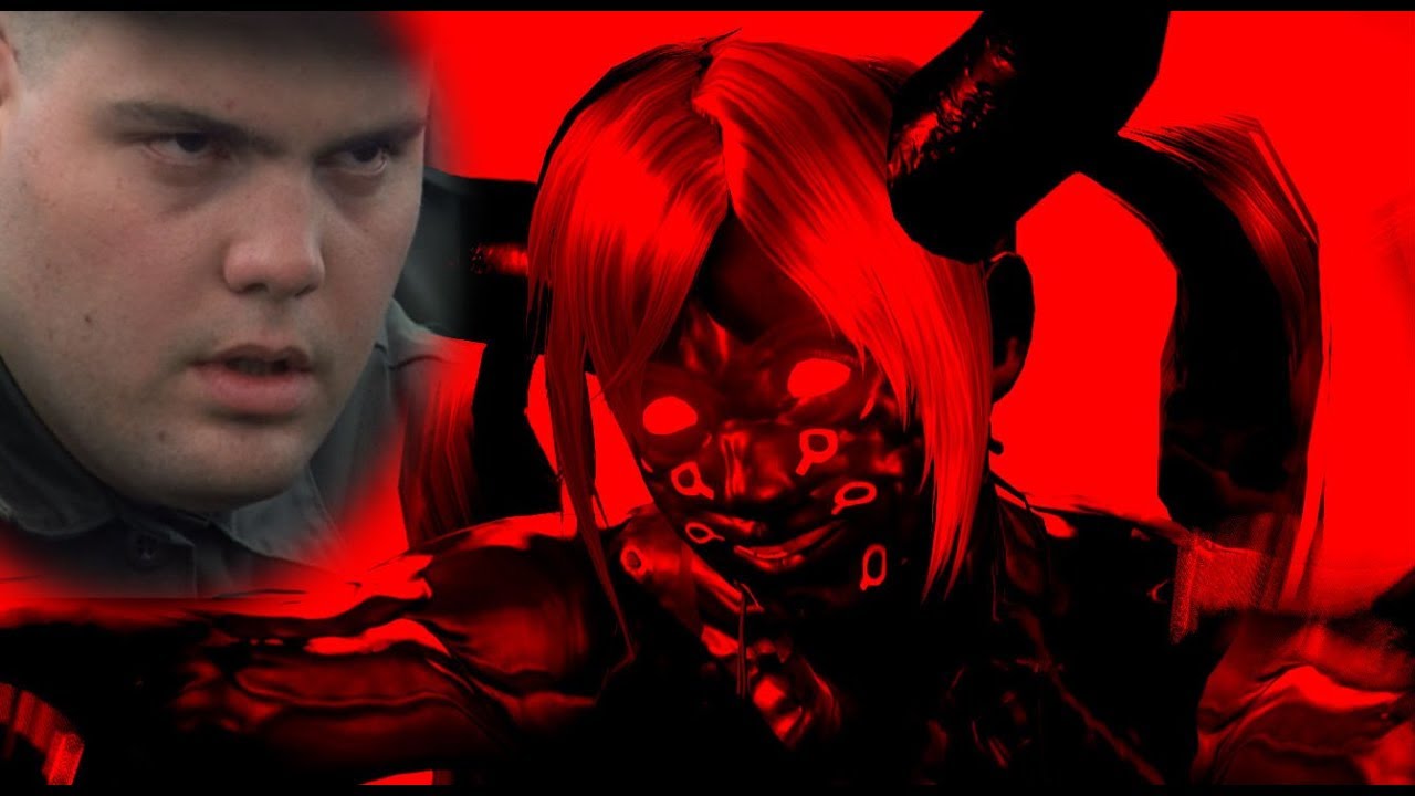 Gunnery Sergeant Hardman teaches Private Pylon how to escape grabs.