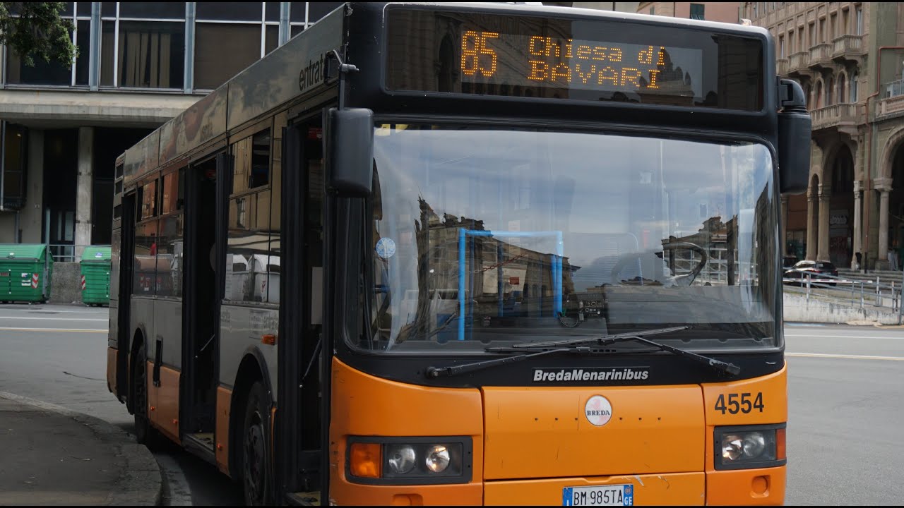 Una sventolona 4554 (BMB 231) di AMT GENOVA sull'85