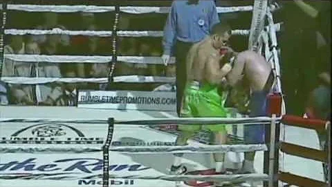 IRISH MALAY - Fight Ryan Coyne vs Larry Jarrett hi...