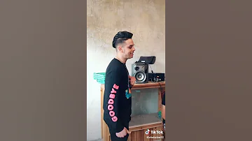 إبن الشاب حسني و هو يبدع متبكيش قولي دا مكتوبي الضن صعيب 