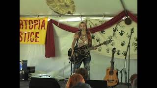 Leah CarLa Gordone ComFest 2009 Solar Stage