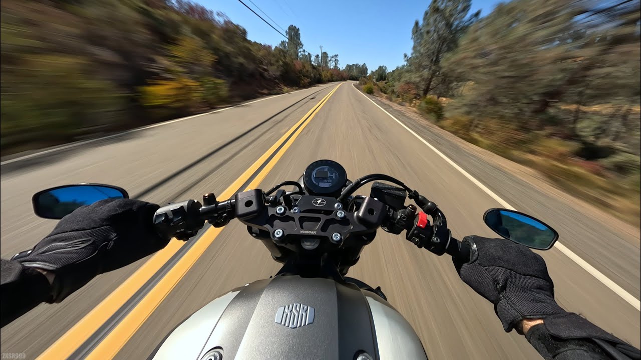 Riding Towards Salmon Falls Bridge | YAMAHA XSR900 | 4K