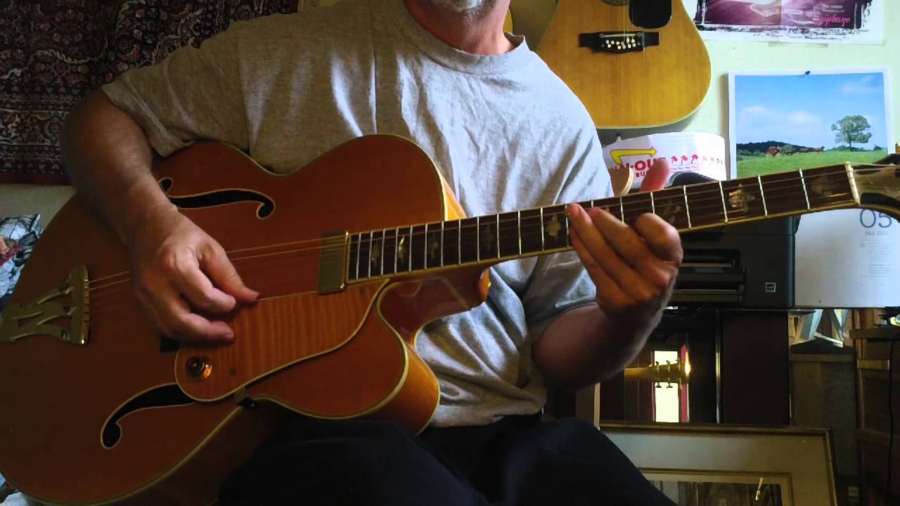 Washburn J 10 plugged demo into solid state old amp 750 this is a lot