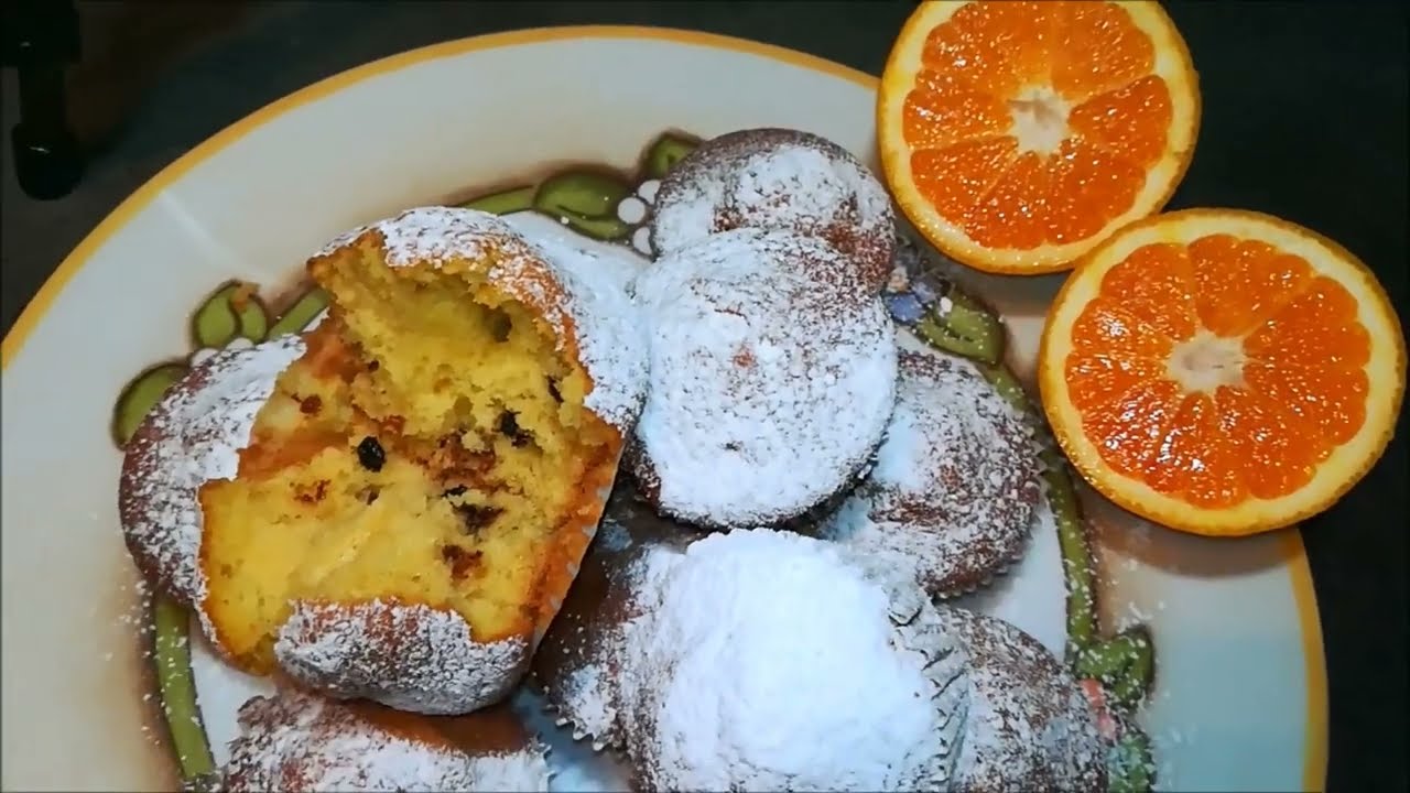 MUFFIN ALL' ARANCIA SOFFICISSIMI CON GOCCE DI CIOCCOLATO