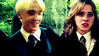 Dramione~ (18+)Haunting me