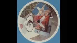 Aphex Twin - Didgeridoo
Artiste : Aphex Twin
Album : Classics
Piste : Didgeridoo
Année : 1994
Label : R&S Records
Listen to the record on Youtube but buy it in a record store. Aphex Twin - Didgeridoo