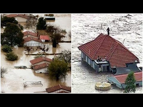 Дома затопило ПО КРЫШУ | Сильное наводнение в Италии