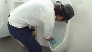 イリュージョン⁉︎ ドライアイス便器【今日のいたずら#63】