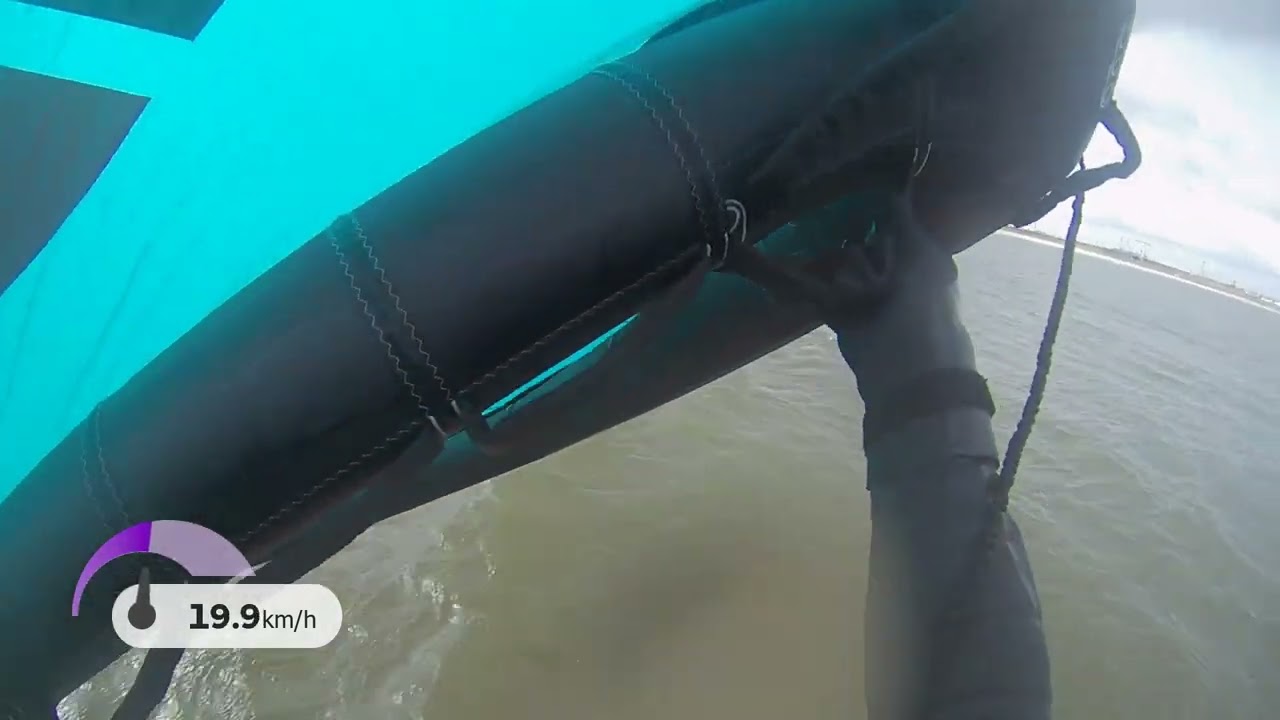 Wingsession #55 MB118 Sabfoil W1100 Ozone Wasp 4 meter