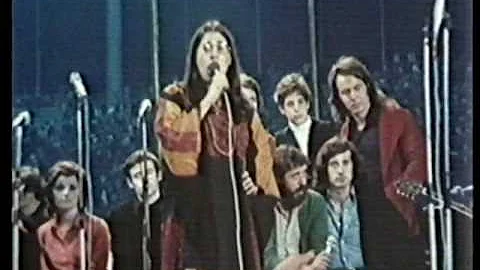 Theodorakis Farantouri To Yelasto Pedi 1974