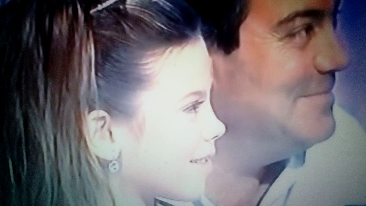 María Isabel Entrevista Con Su Familia