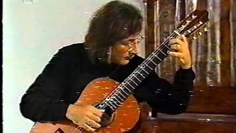 Alvaro Pierri plays Rossiniana No. 1 by Mauro Giul...