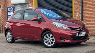 : Toyota Yaris Walkround, 74 . 