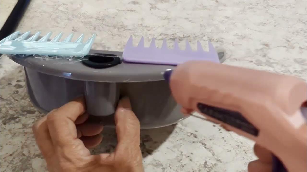 DOLLAR TREE DIY DUSTPAN W/ HANDLE AND HAIR REMOVER COMBS YouTube