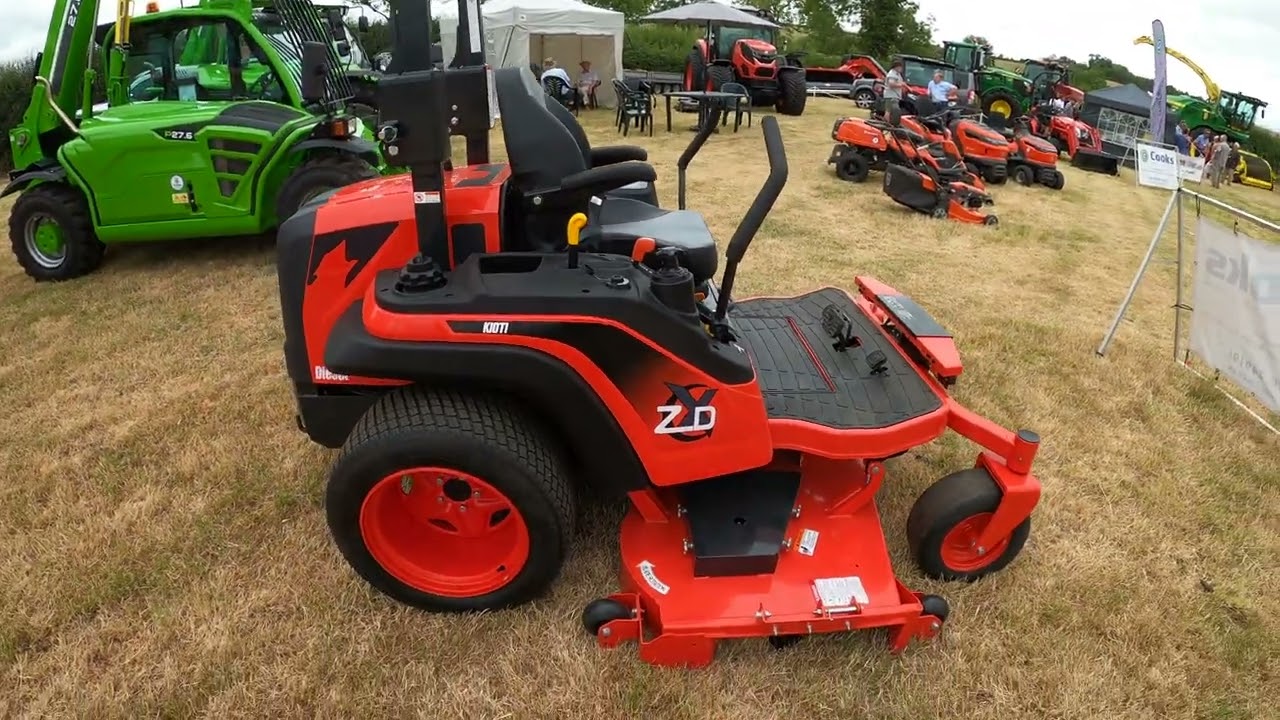 2025 Kioti ZXD 72 1.2 Litre 3-Cyl Diesel Ride On Mower (24.5 HP