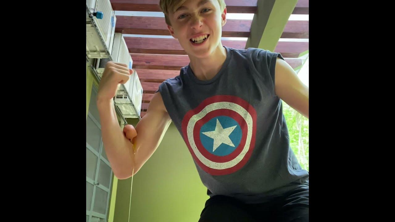 Breaking egg with my bicep trend! YouTube