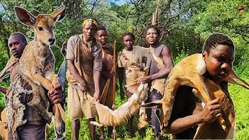 Perburuan Rusa Suku Hadzabe yang Luar Biasa di Afrika 🦌 | Kelangsungan Hidup Primitif & Pesta Suku