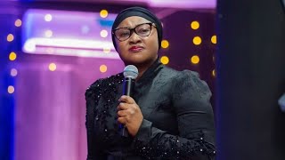 Donne tout de toi à Dieu | Pasteur Joëlle Kabasele 