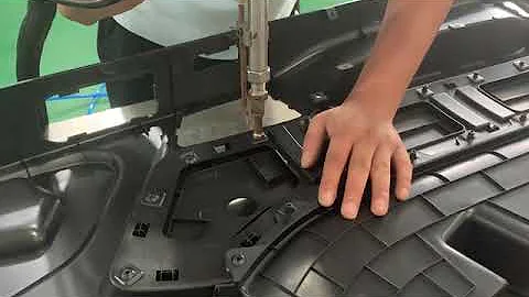 handheld portable ultrasonic welder for car door panel