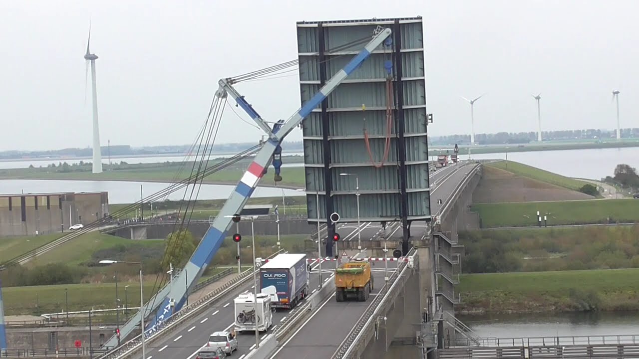 Brugopening Krammerbrug Bruinisse Basculebrug/ Drawbridge/ Pont Basculant/ Zugbrücke